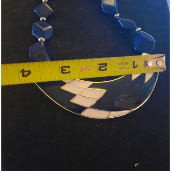 Trifari Signed 1970's Vintage Statement Necklace - Picture 9 of 9